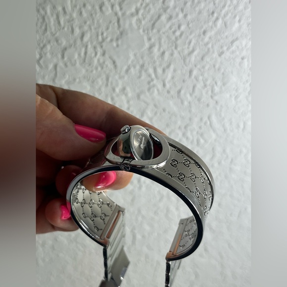GUCCI TWIRL Stainless Steel YA 112502 - Picture 12 of 17